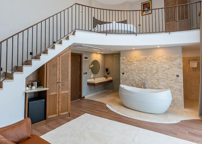 Cunda Kizilca Deluxe & Ayvalı